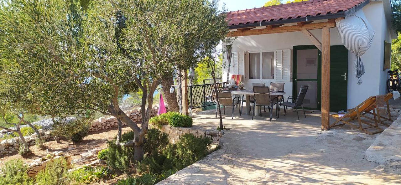 Robinson House Kata Villa Milna  Luaran gambar
